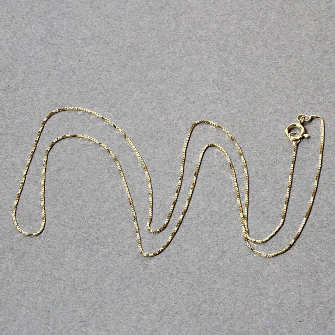 14k Yellow Gold Classic Box Chain 0.45mm | Richard Cannon Jewelry