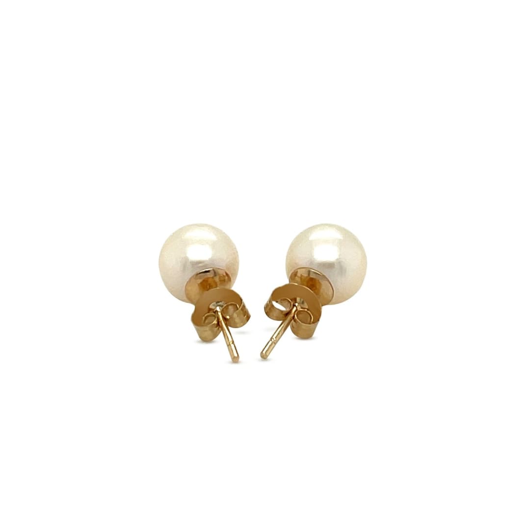 14k Yellow Gold Freshwater Cultured White Pearl Stud Earrings (7.0 mm) | Richard Cannon