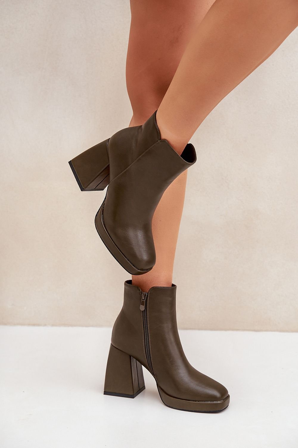 Heel boots