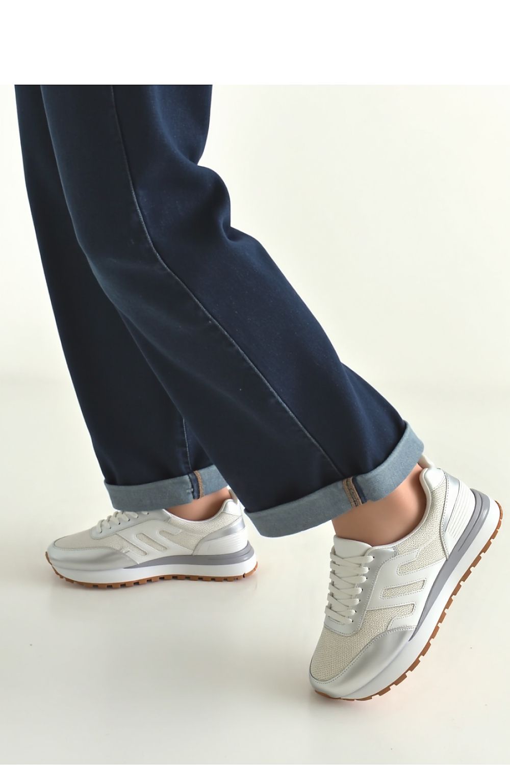 Sport Shoes model 210250 Inello