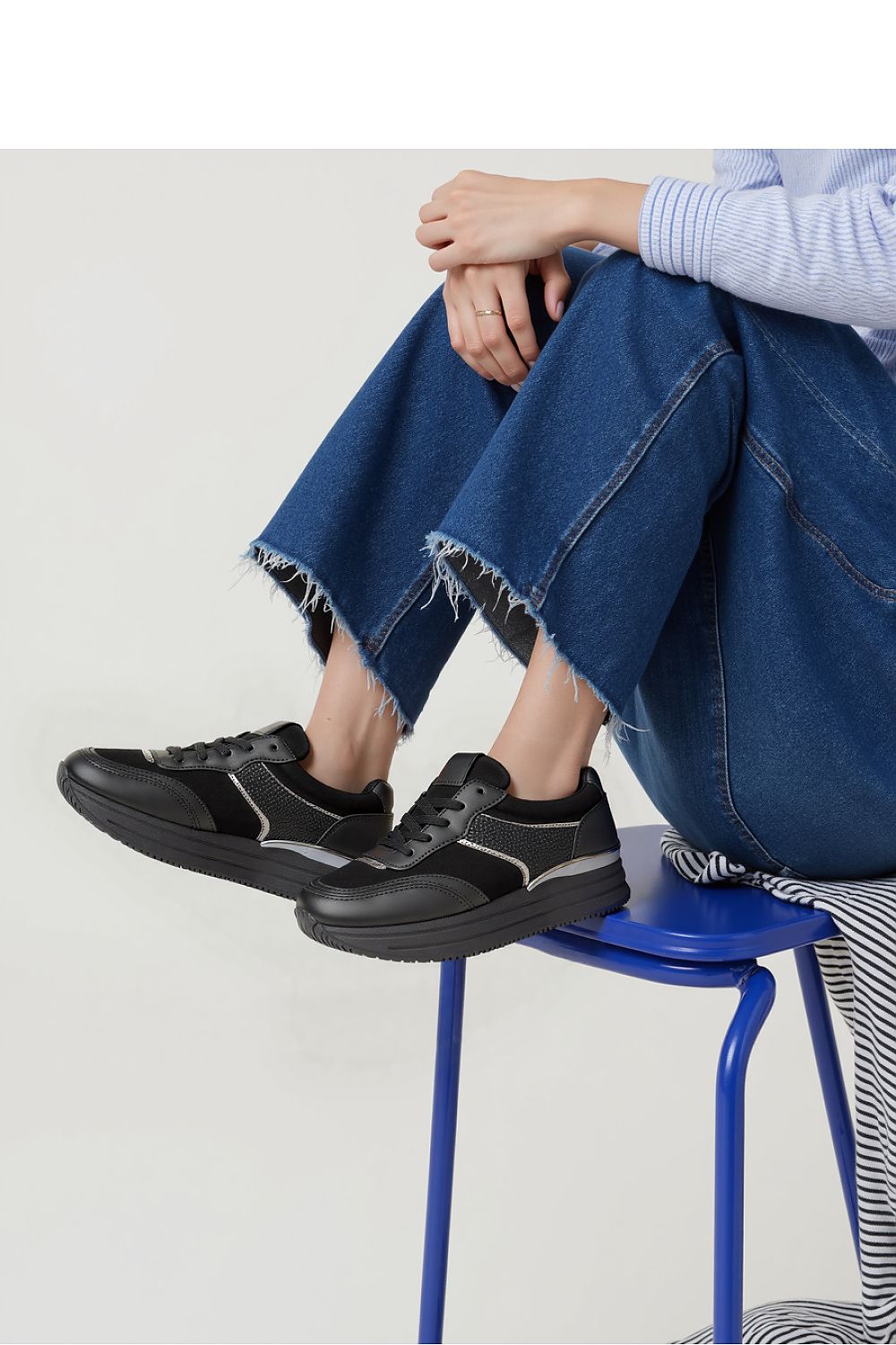 Sport Shoes model 210266 Inello