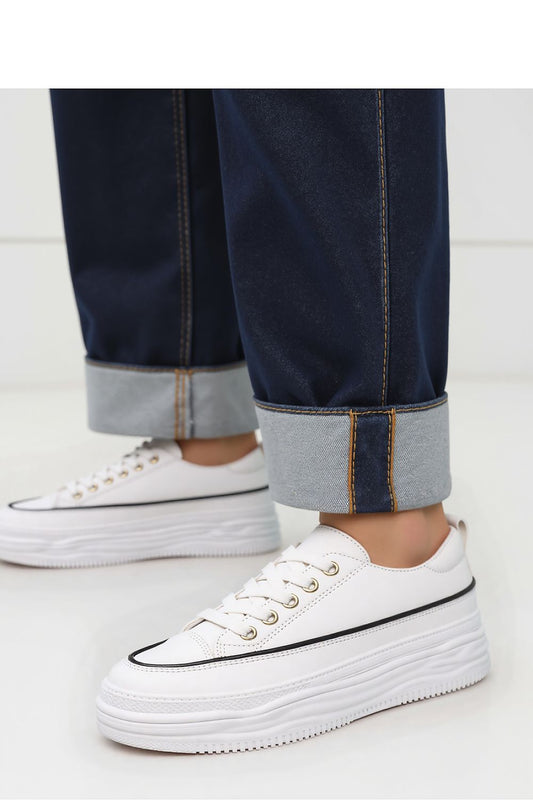 Sport Shoes model 210273 Inello