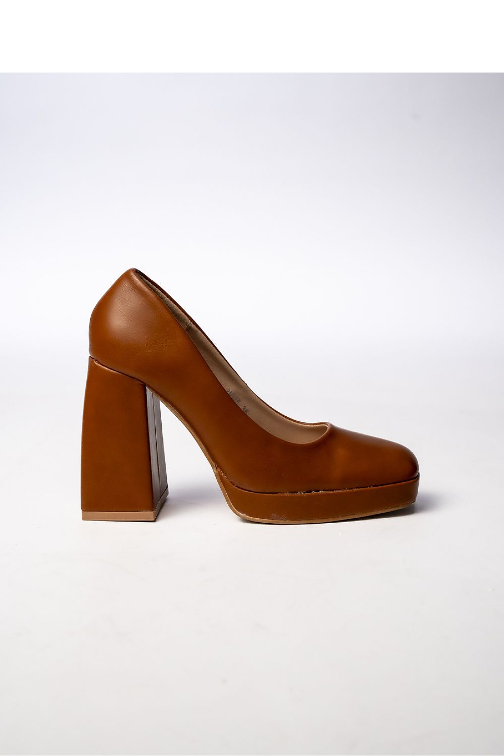 Block heel pumps model 210549 Inello