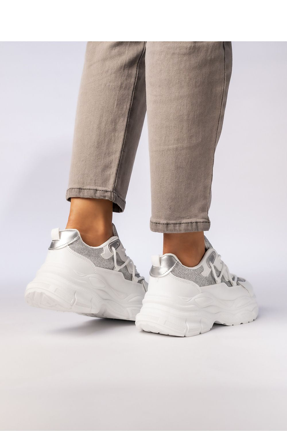 Sport Shoes model 210598 Inello