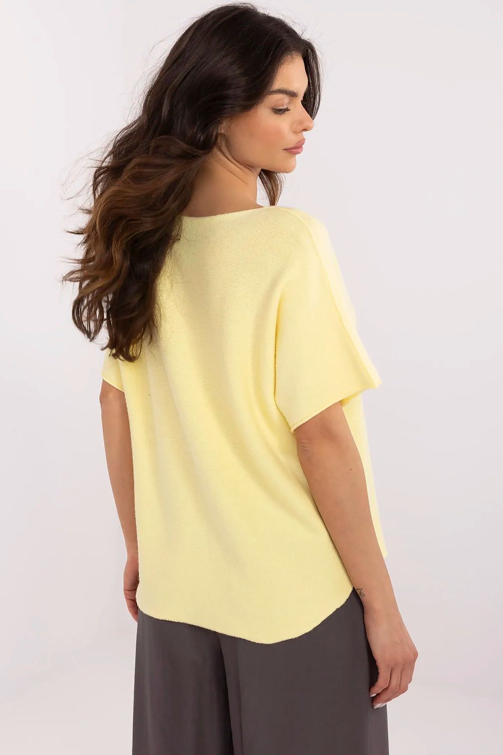 Short sleeve sweater model 211455 Italy Moda