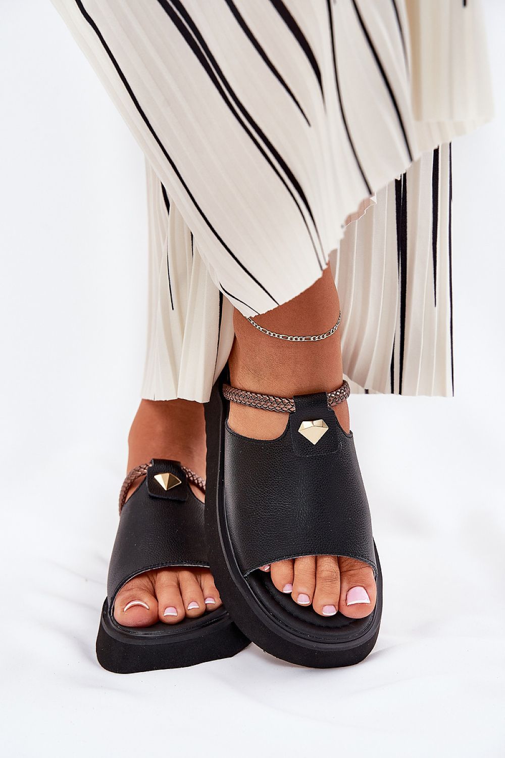 Flip-flops model 211967 Step in style