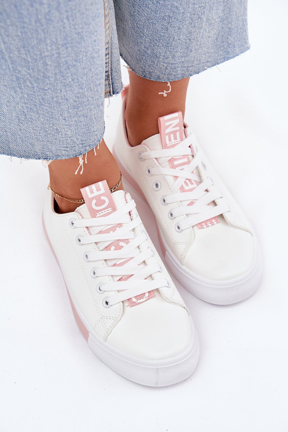 Sneakers model 215676 Step in style