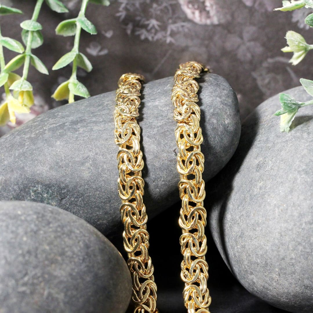 14k Yellow Gold Byzantine Motif Chain Necklace | Richard Cannon Jewelry