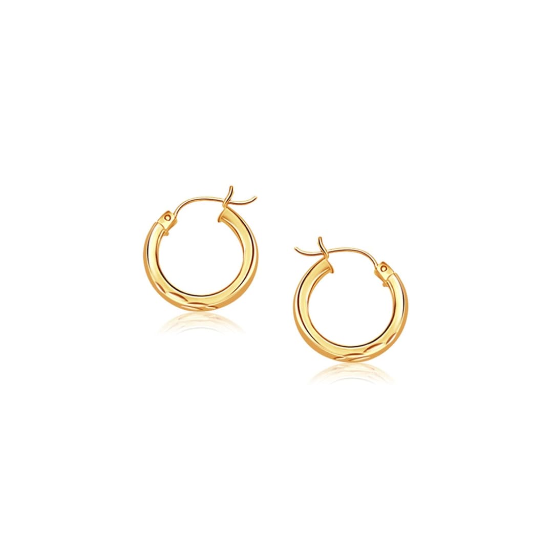 14k Yellow Gold Hoop Earring with Diamond-Cut Finish (20mm Diameter) | Richard Cannon