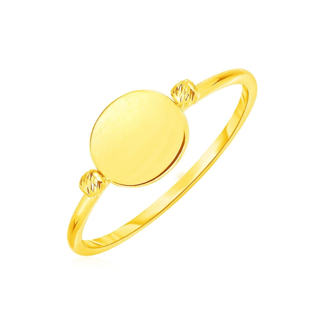 14k Yellow Gold Ring with Polished Oval | Richard Cannon Jewelry