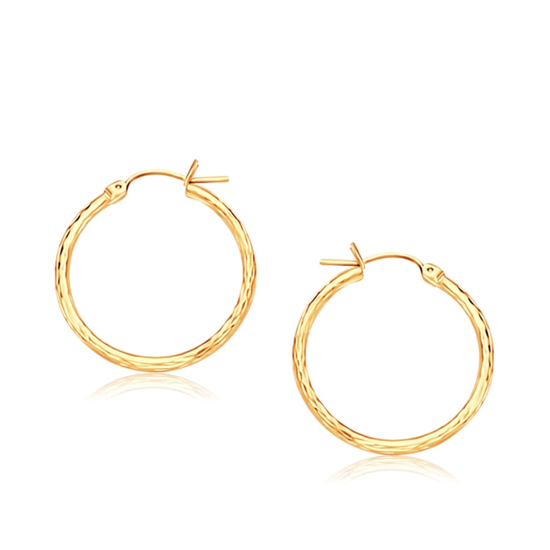 14k Yellow Gold Slender Hoop Earring with Diamond-Cut Finish (25mm Diameter) | Richard