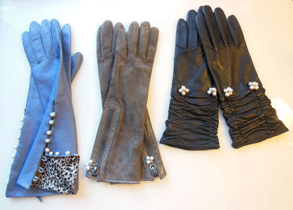 Handmade Button-up Leather Gloves with Genuine Pearl Adornment.-6