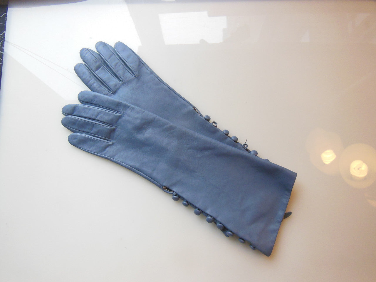 Handmade Button-up Leather Gloves with Genuine Pearl Adornment.-8