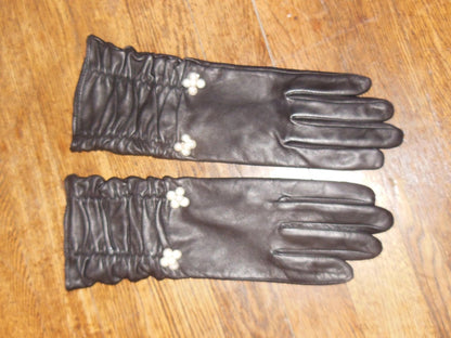 Handmade Scrunchie  Leather Gloves with Genuine Pearl Adornment.-4