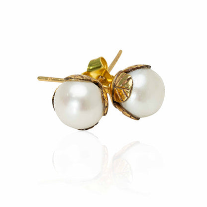 The SHAKTI Pearl Earrings-1