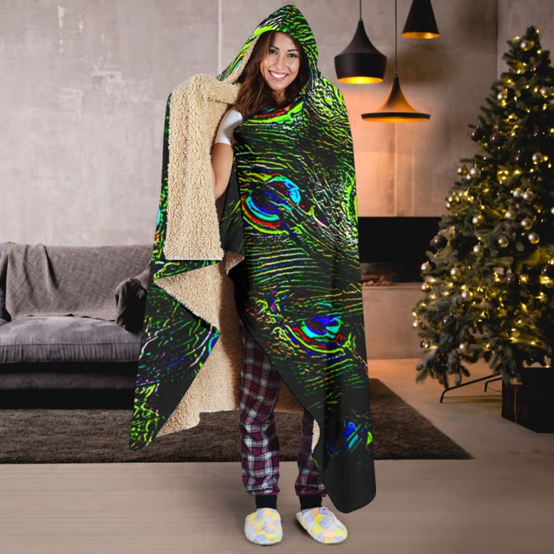 Bird Models: Peacock Feathers Hooded Blanket | The Urban Clothing Shop™