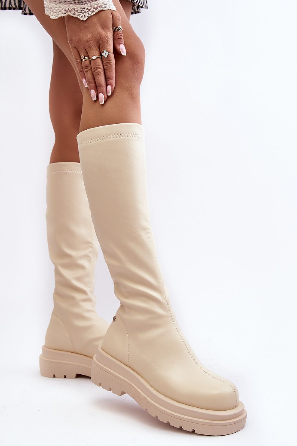 Thigh-Hight Boots Step in style