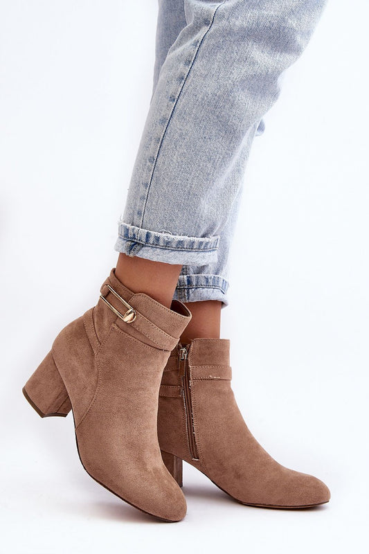 Heel boots Step in style