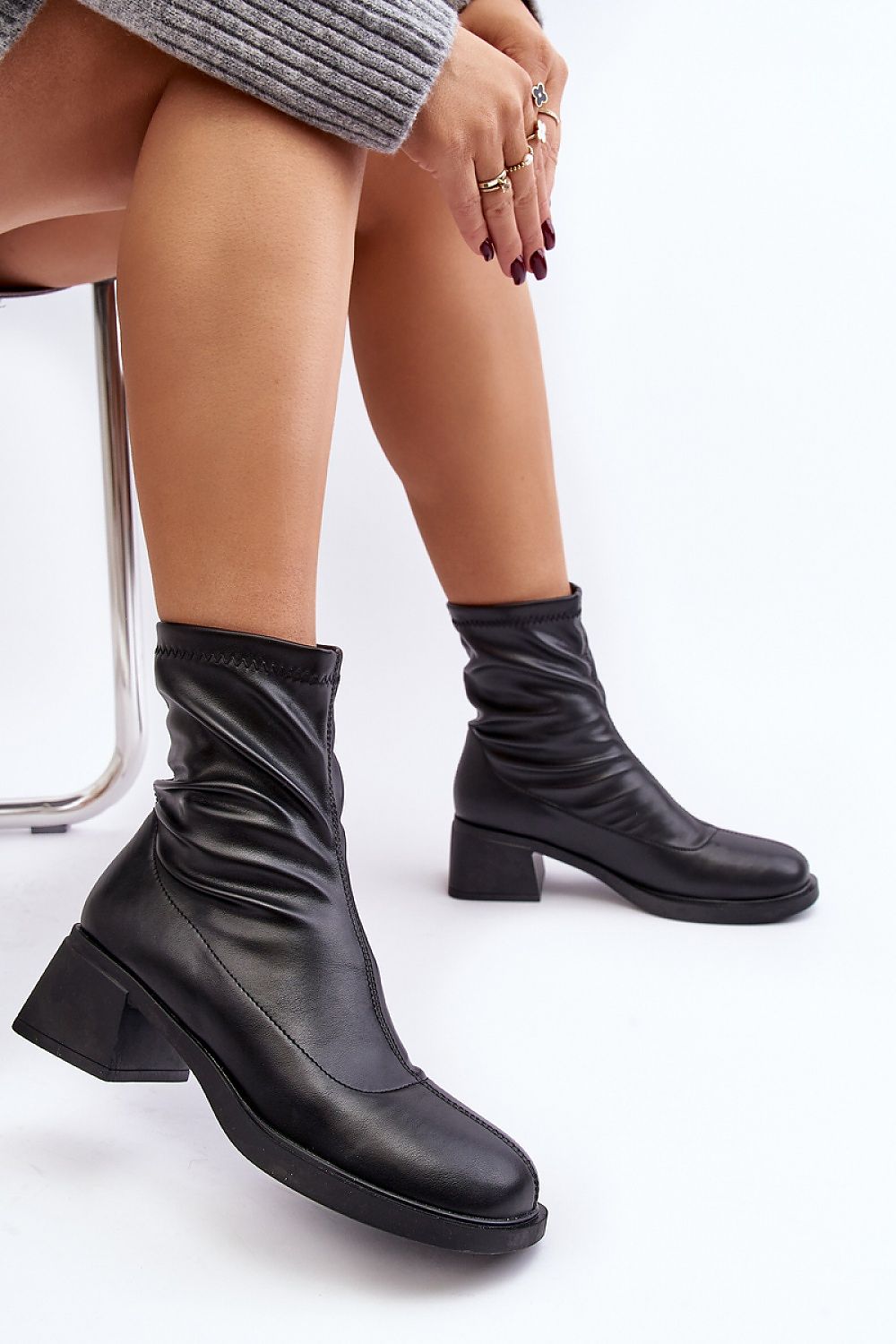 Heel boots Step in style