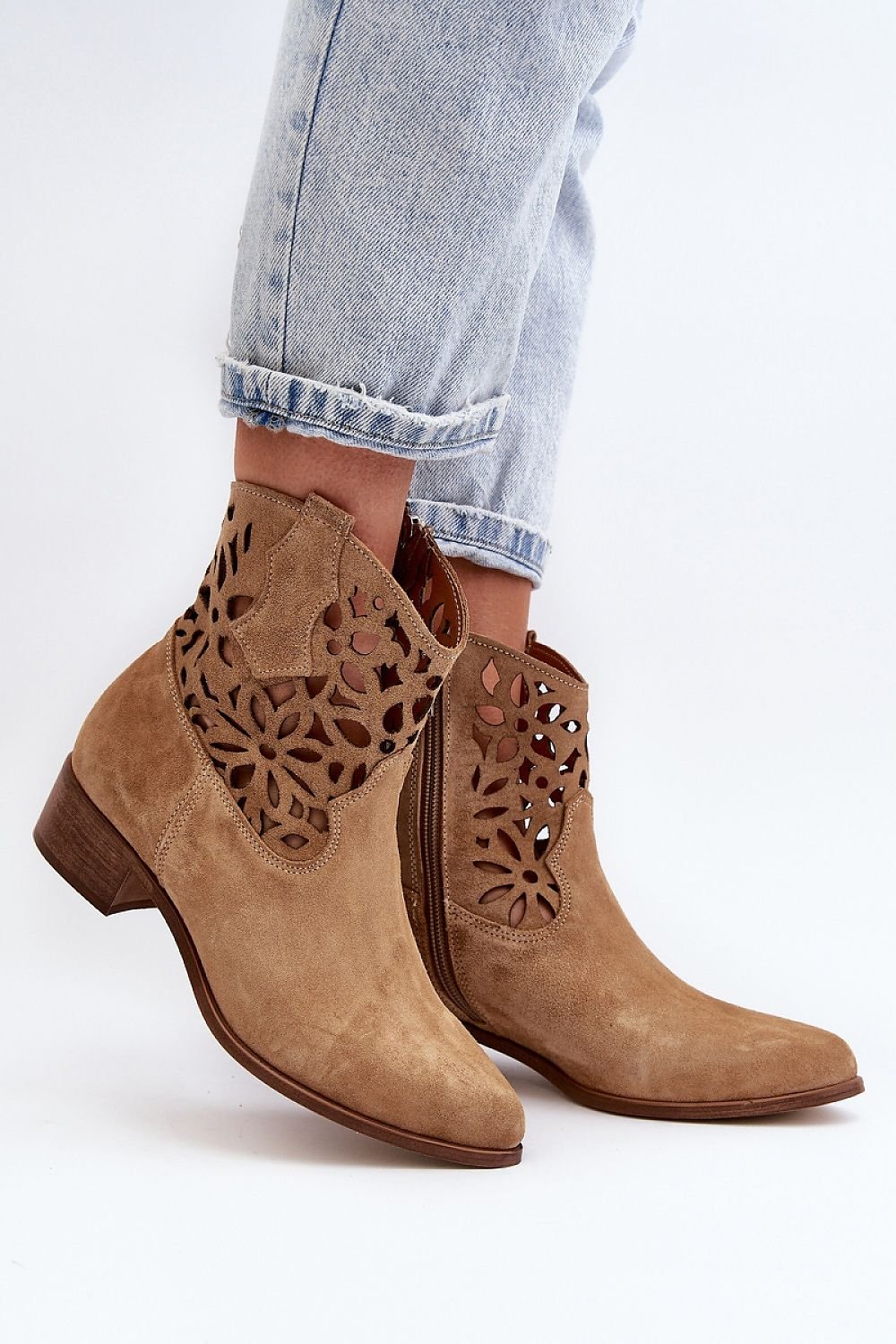 Heel boots