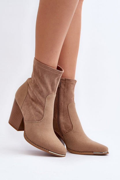 Heel boots Step in style