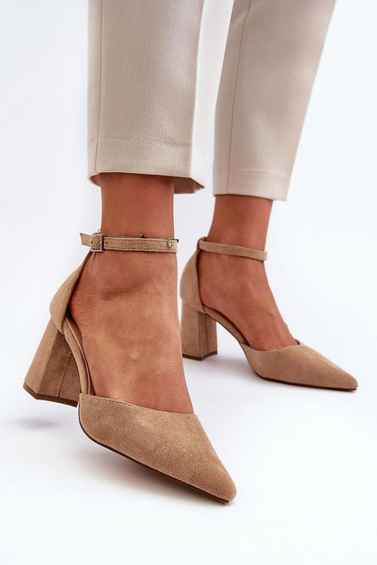 Block heel pumps Step in style