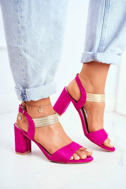 Heel sandals Step in style