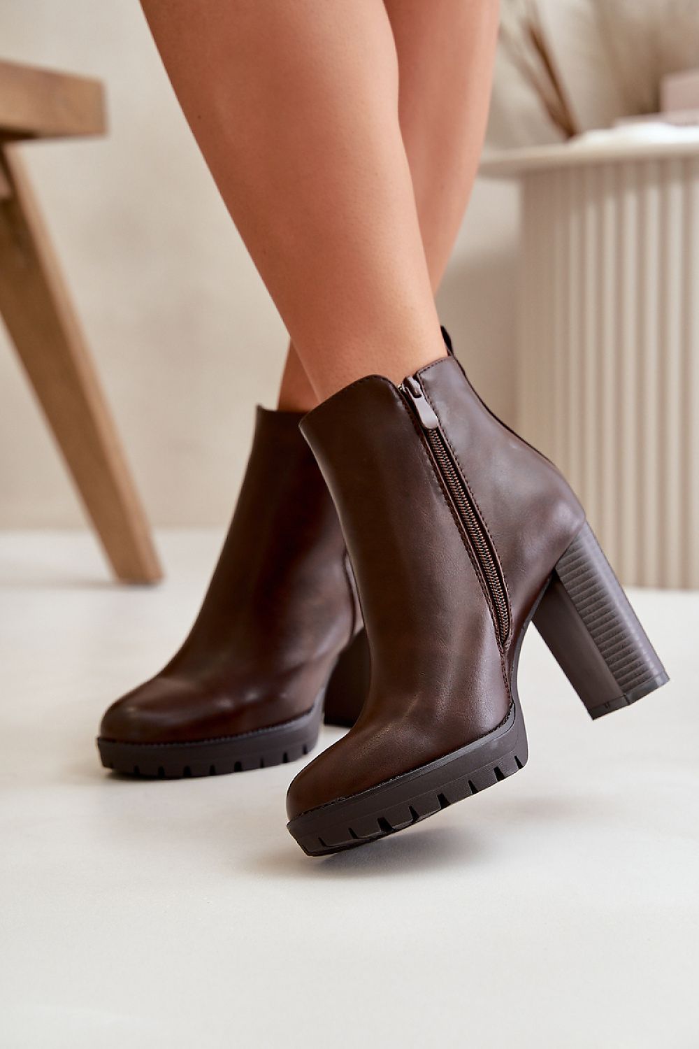 Heel boots Step in style