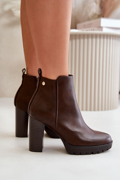 Heel boots Step in style