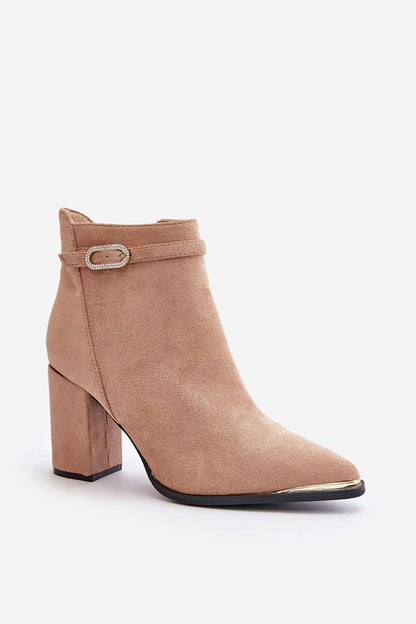 Heel boots Step in style