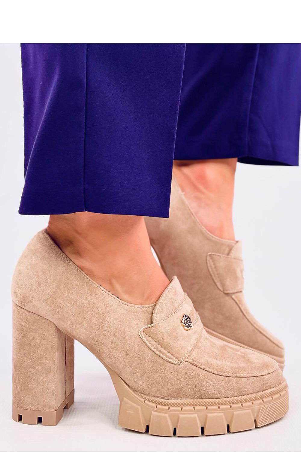 Platform pumps Inello