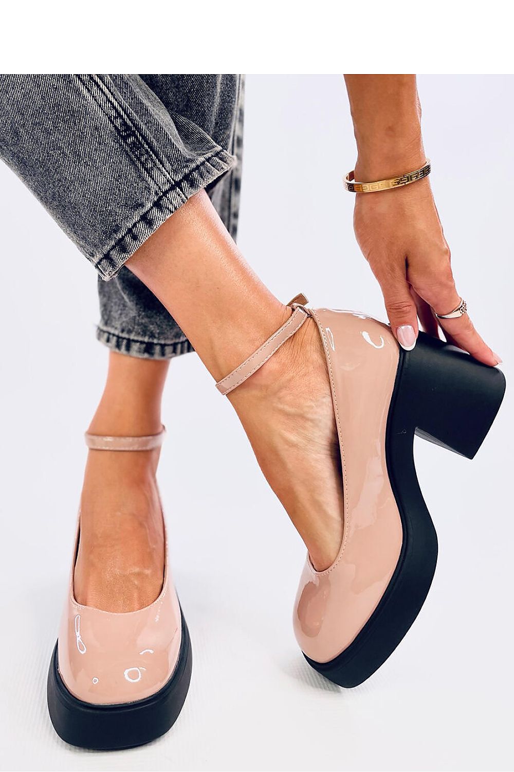 Platform pumps Inello