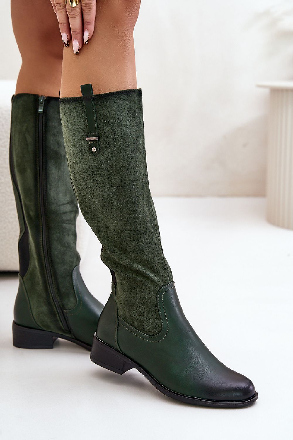 Thigh-Hight Boots Step in style