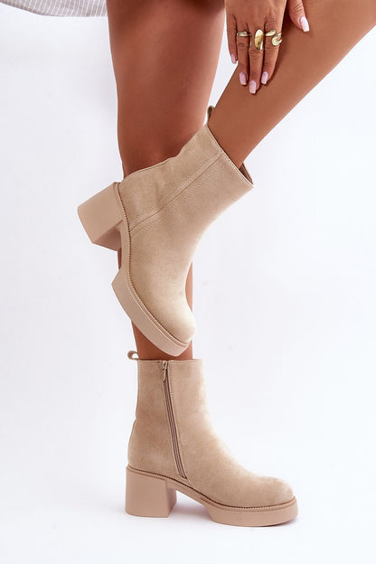 Heel boots Step in style