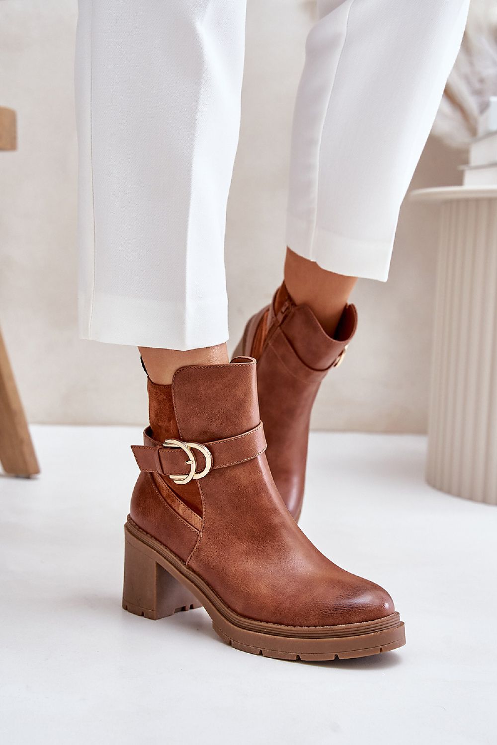 Heel boots Step in style