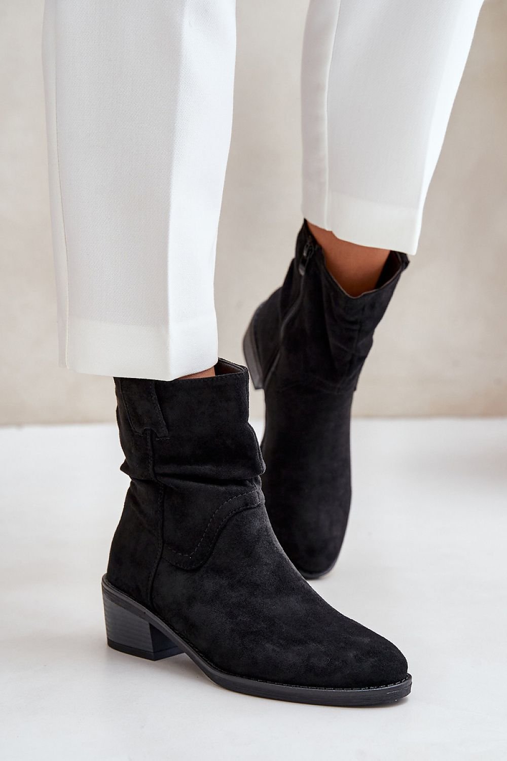 Heel boots Step in style