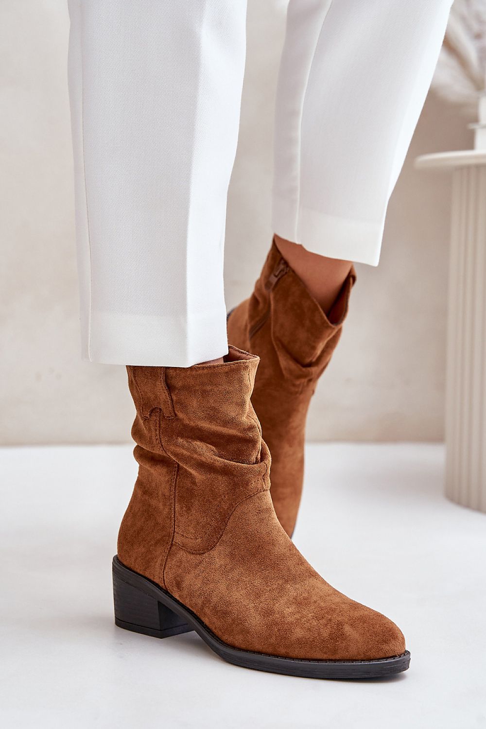 Heel boots Step in style