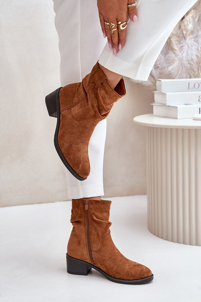 Heel boots Step in style