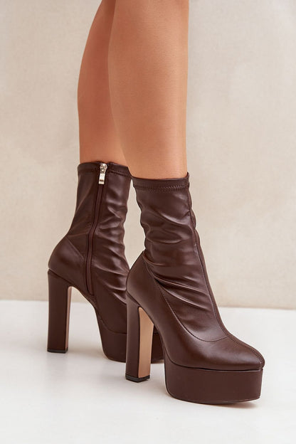 Heel boots