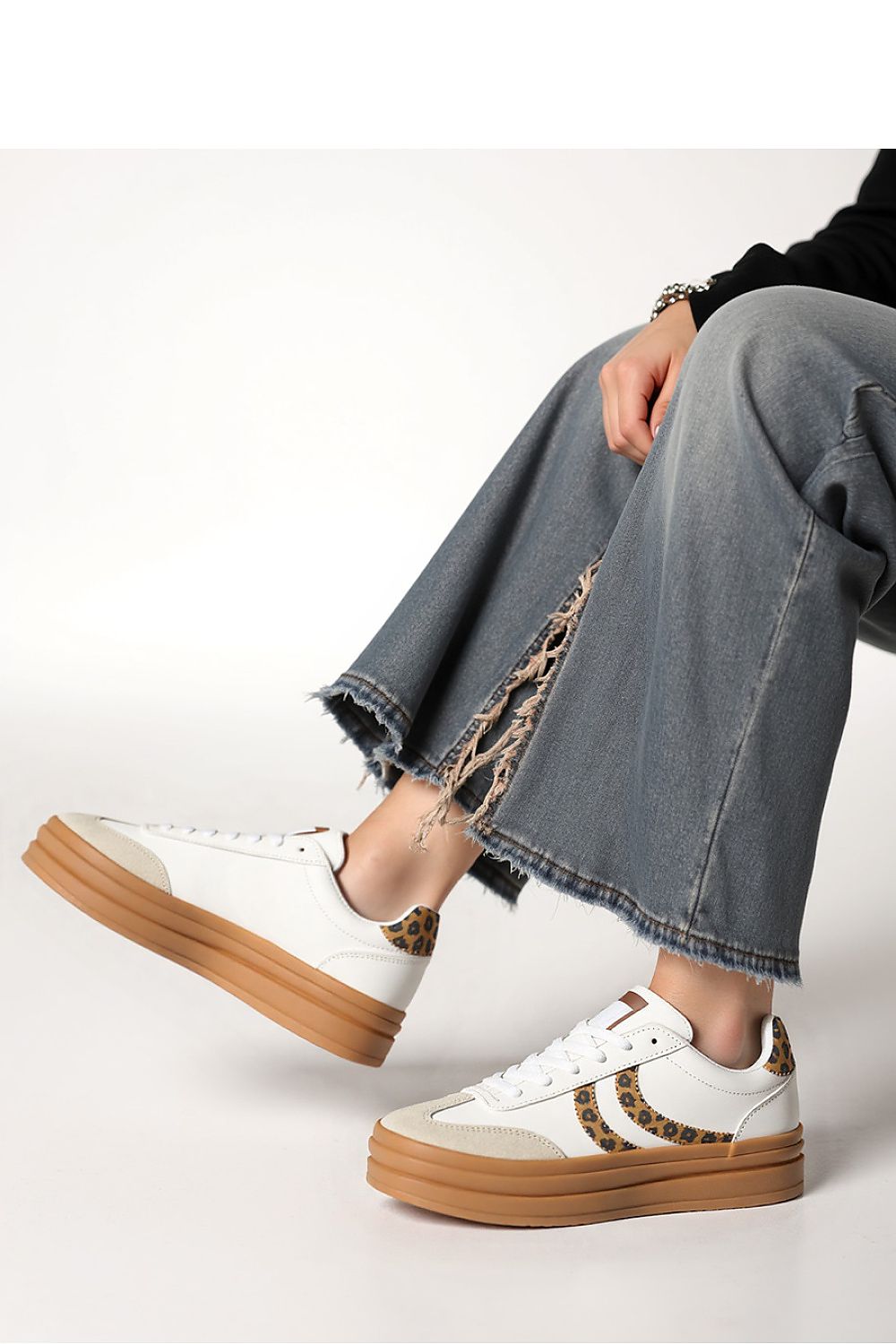  Sport Shoes model 210261 Inello 