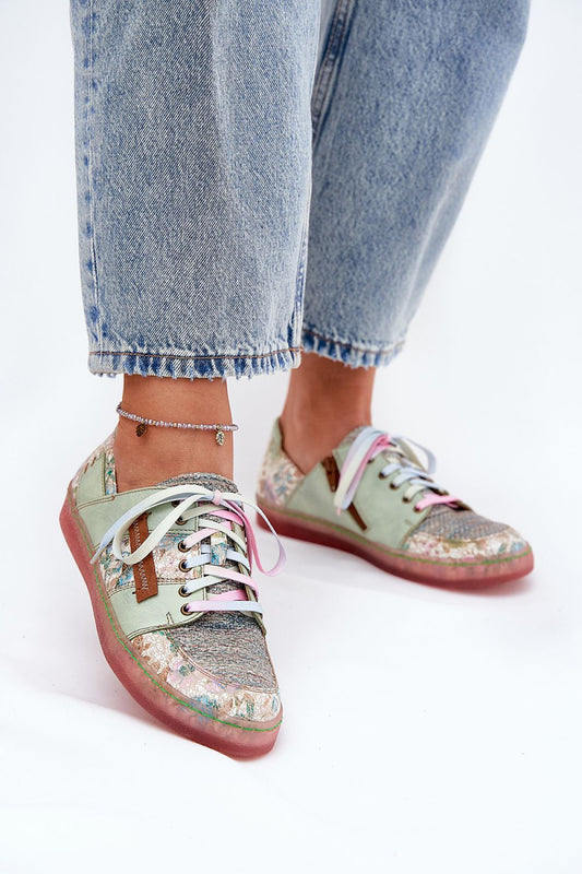  Low Shoes model 212553 Step in style 