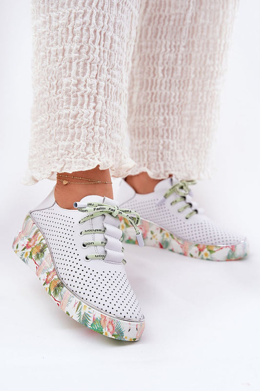  Low Shoes model 212555 Step in style 