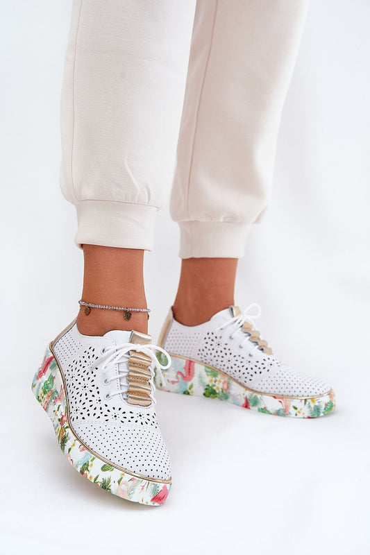  Low Shoes model 212563 Step in style 