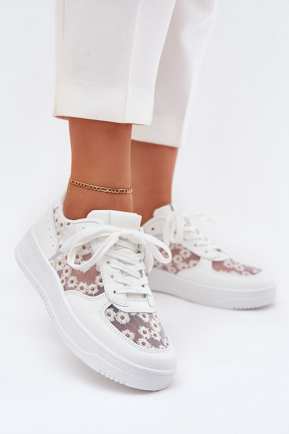  Sport Shoes model 214078 Step in style 