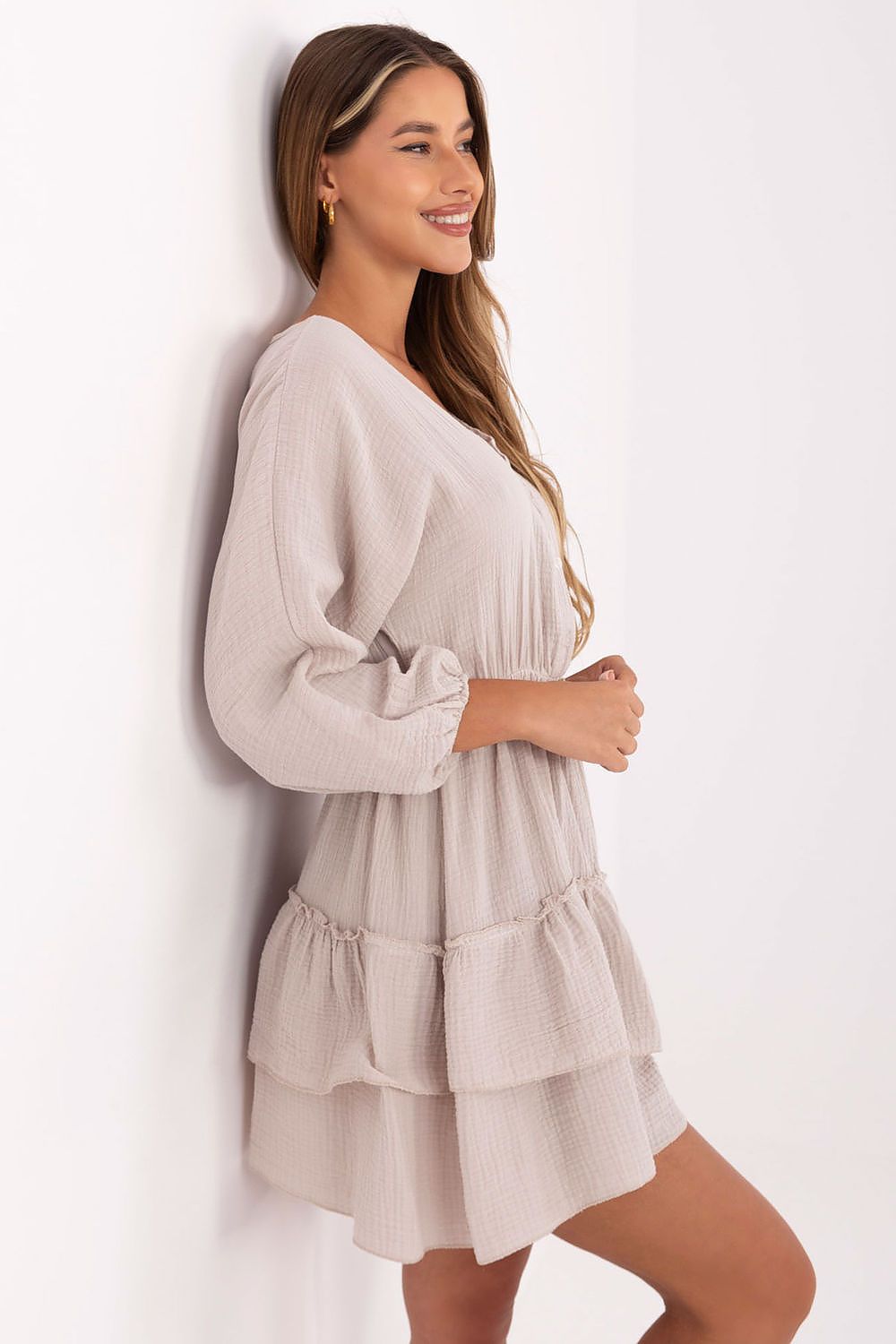  Women trousers model 215404 Italy Moda 