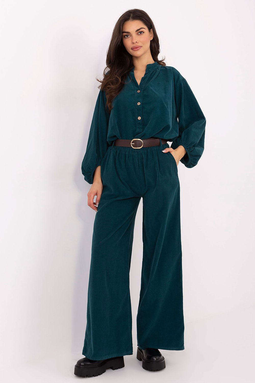  Women trousers model 220284 Italy Moda 