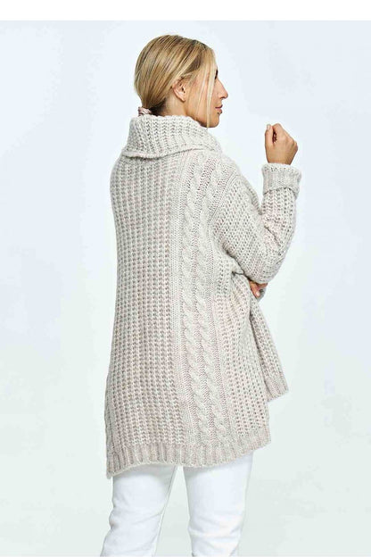  Turtleneck model 172195 Figl 