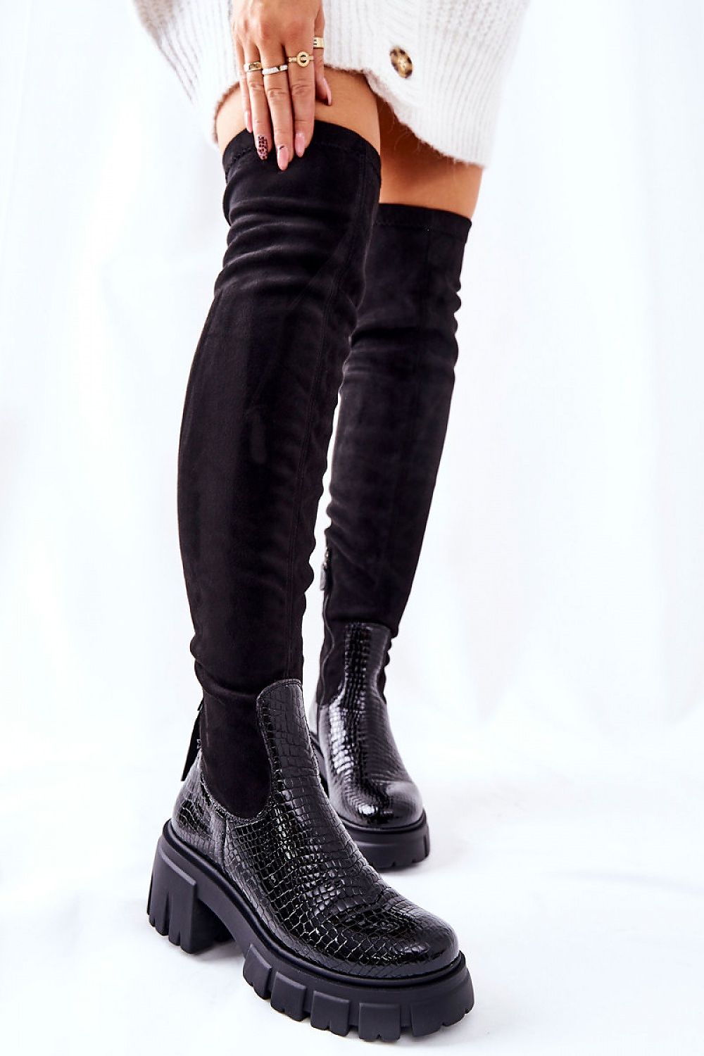 Thigh-Hight Boots Step in style