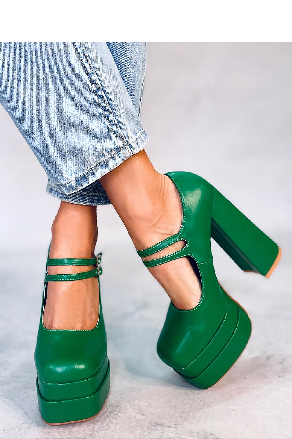 Platform pumps Inello