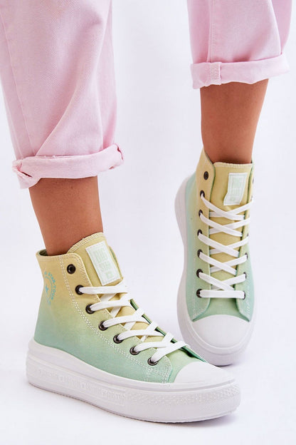 Sneakers Step in style